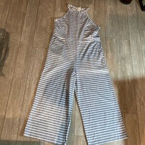 Women’s cotton sleeveless jumpsuit.